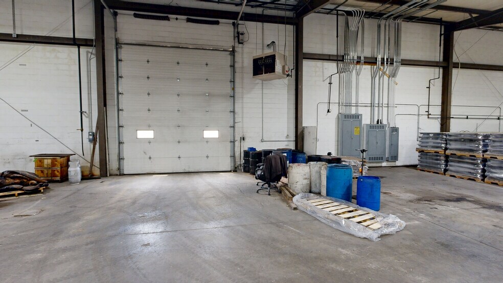 More Photos Of 1325 S Perkins St, Appleton Industrial For Sale