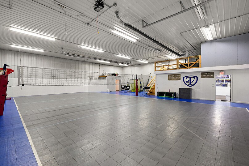 More Photos Of 3319-3331 Dove Rd, Port Huron Warehouse For Sale