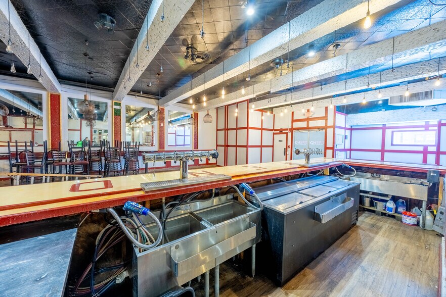 More Photos Of 19 Merrimack St, Lowell Restaurant For Sale
