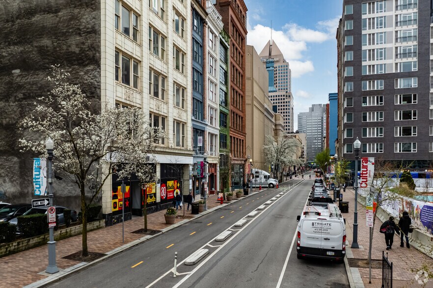 More Photos Of 810-814 Penn Ave, Pittsburgh Office For Lease