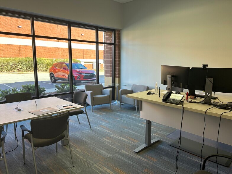 More Photos Of 115 Corporate Center Dr, Mooresville Light Distribution For Lease