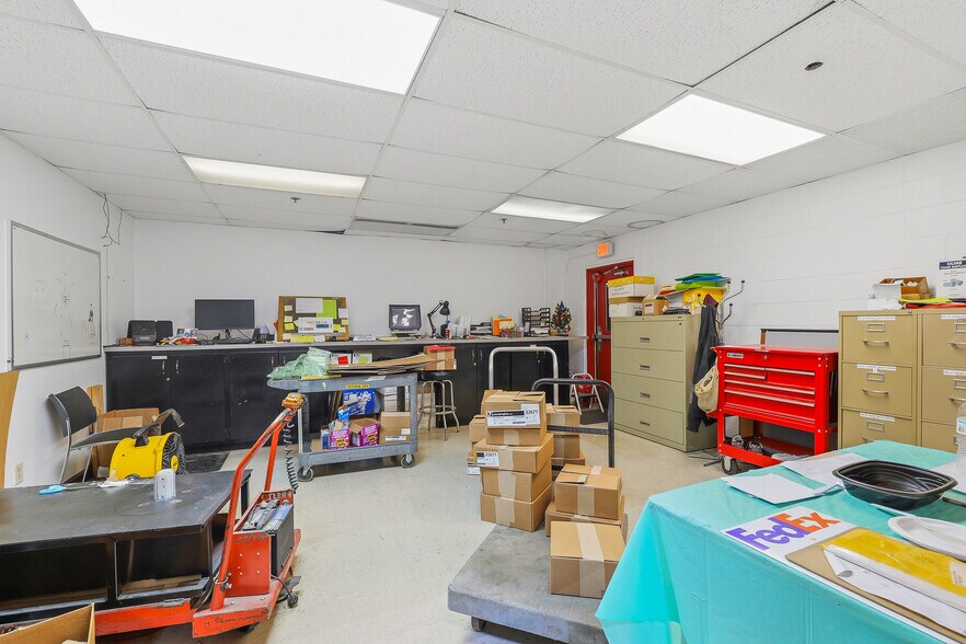 More Photos Of 100 Creative Way, Ripon Manufacturing For Sale