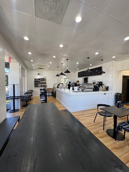 More Photos Of 833 S Denton Tap Rd, Coppell Fast Food For Lease