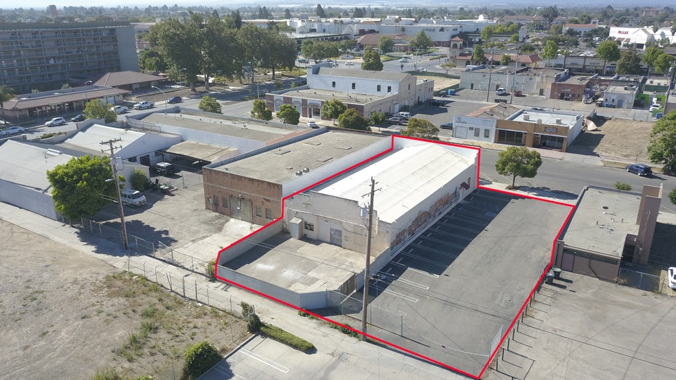 More Photos Of 115 W Chapel St, Santa Maria Freestanding For Sale