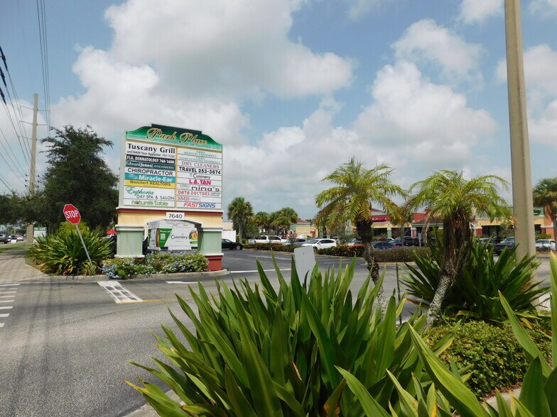 More Photos Of 7640 N Wickham Rd, Melbourne General Retail For Lease