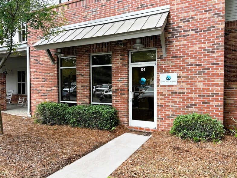 More Photos Of 497 Bramson Ct, Mount Pleasant Office For Lease