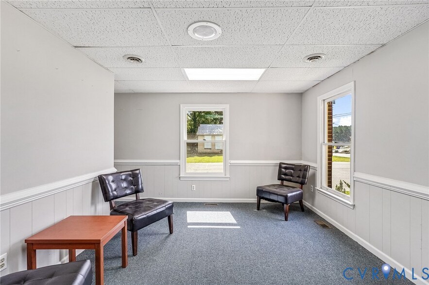 More Photos Of 10806 Rives Ave, Mc Kenney Medical For Sale