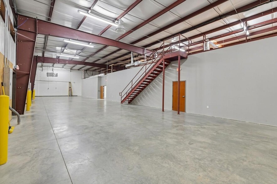 More Photos Of 4665 Church Rd, Cumming Warehouse For Sale
