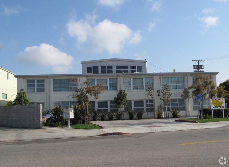 More Photos Of 2100 Abbot Kinney Blvd, Venice Office For Lease