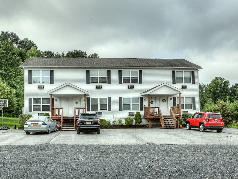 More Photos Of 692 South St, Highland Apartments For Sale