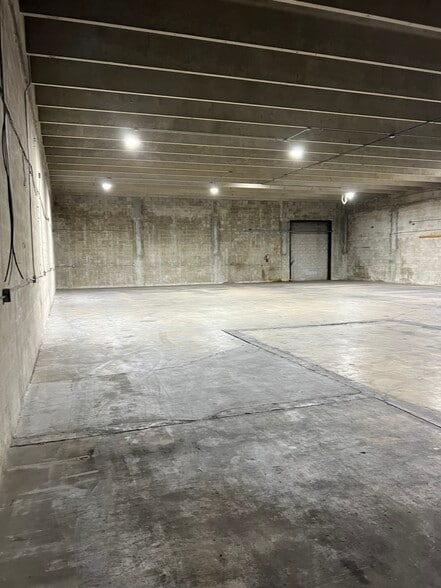 More Photos Of 7282-7302 NW 70th St, Miami Unknown For Lease