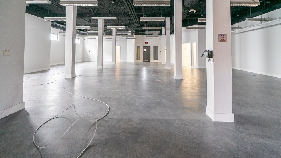 More Photos Of 12250 NE 13th Ct, North Miami Office For Lease