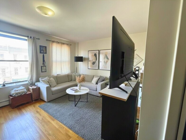 More Photos Of 233 Utica Ave, Brooklyn Storefront Retail Residential For Sale