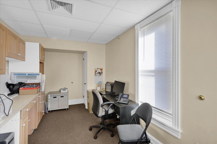 More Photos Of 612 Reading Ave, West Reading Office For Sale
