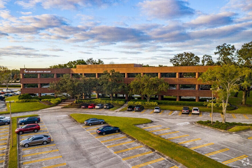 More Photos Of 9950 Princess Palm Ave, Tampa Office For Sale