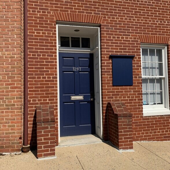 More Photos Of 129 W Patrick St, Frederick Office Residential For Lease