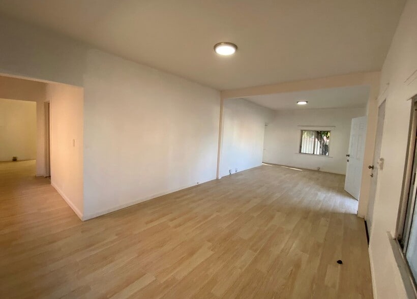 More Photos Of 5324-5326 Pacific Blvd, Huntington Park Manufacturing For Sale