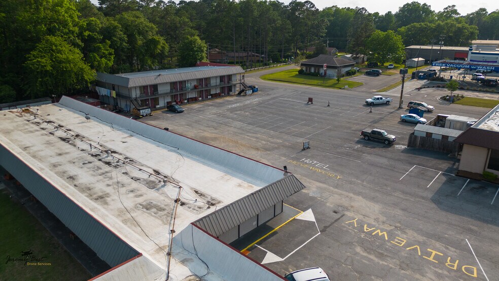 More Photos Of 1503 E 1st St, Vidalia Hotel For Sale