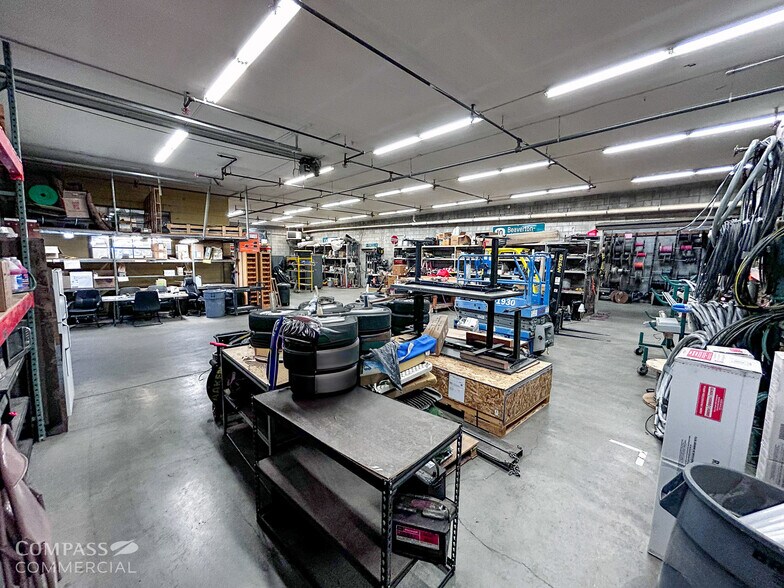 More Photos Of 1260 NE 1st St, Bend Warehouse For Lease