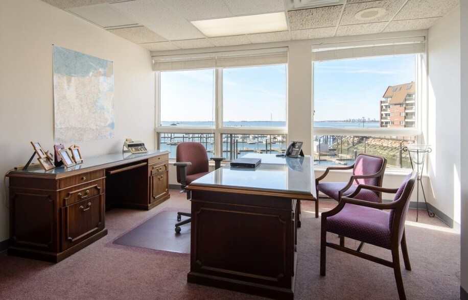 More Photos Of 152 Lynnway, Lynn Office For Sale