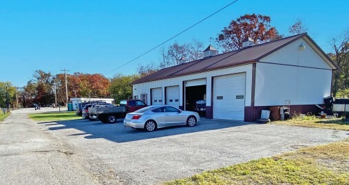 Primary Photo Of 7500 Carlisle Pike, York Springs Auto Repair For Lease