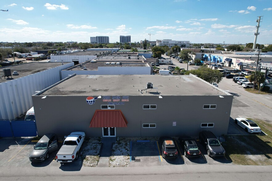 Primary Photo Of 5280 NW 77th Ct, Doral Warehouse For Lease