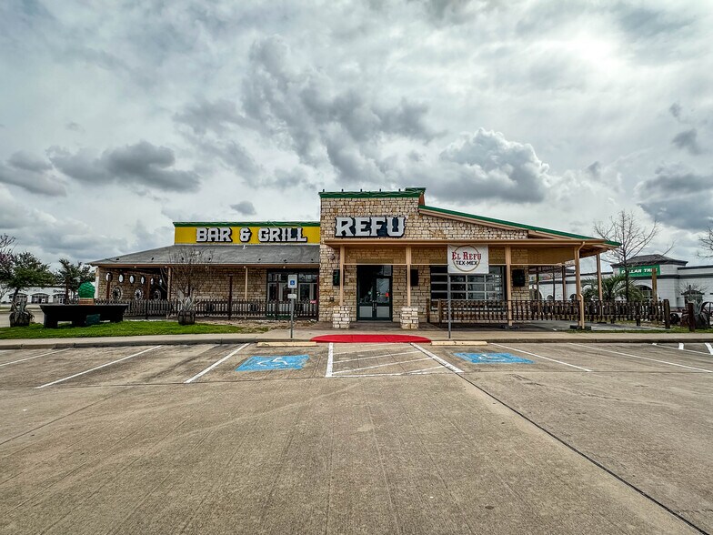 More Photos Of 17381 Tomball Pky, Houston Restaurant For Sale