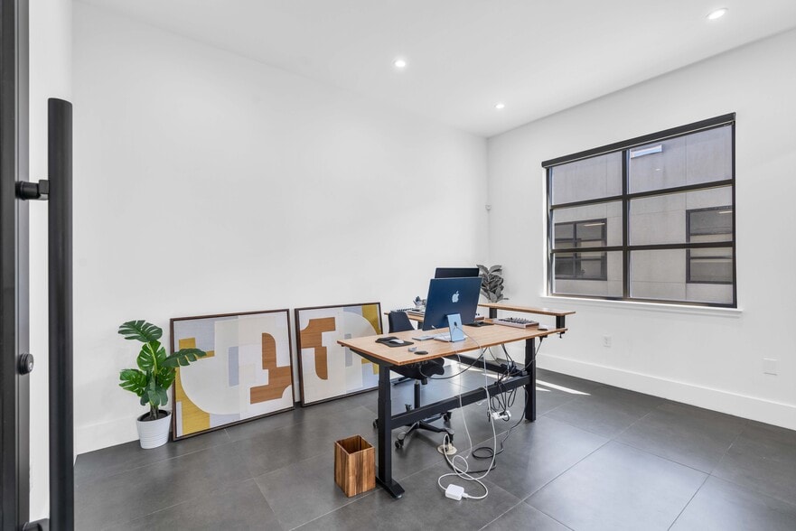 More Photos Of 8118 Fry Rd, Cypress Office For Lease