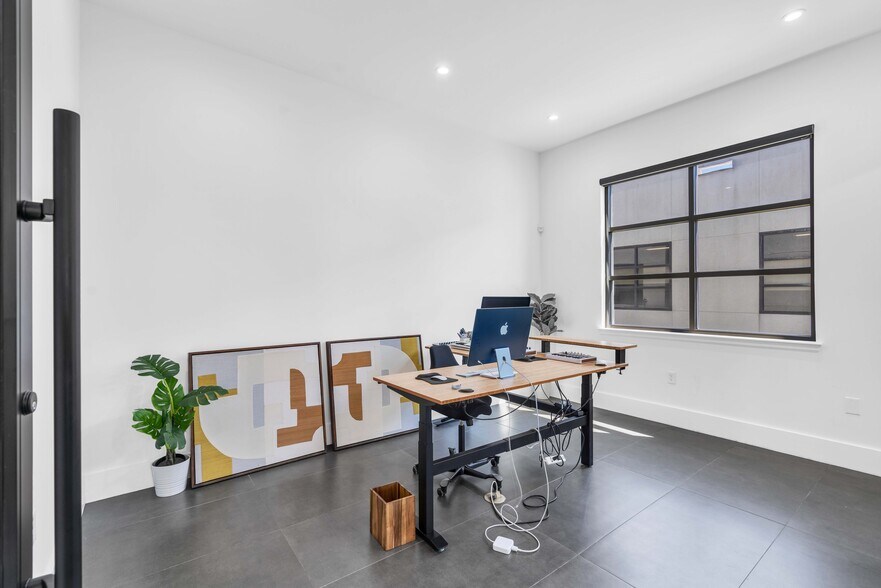 More Photos Of 8118 Fry Rd, Cypress Office For Sale