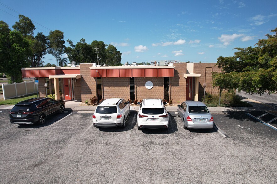 More Photos Of , Fort Myers Office For Sale