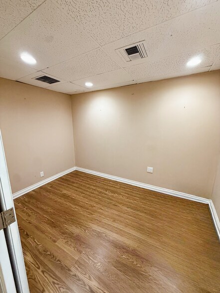 More Photos Of 1140 Fairfax, West Hollywood Medical For Lease
