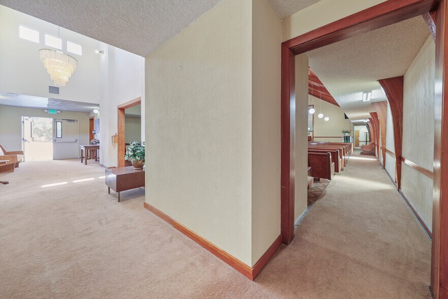 More Photos Of 1415 E Ramsey St, Banning Religious Facility For Lease