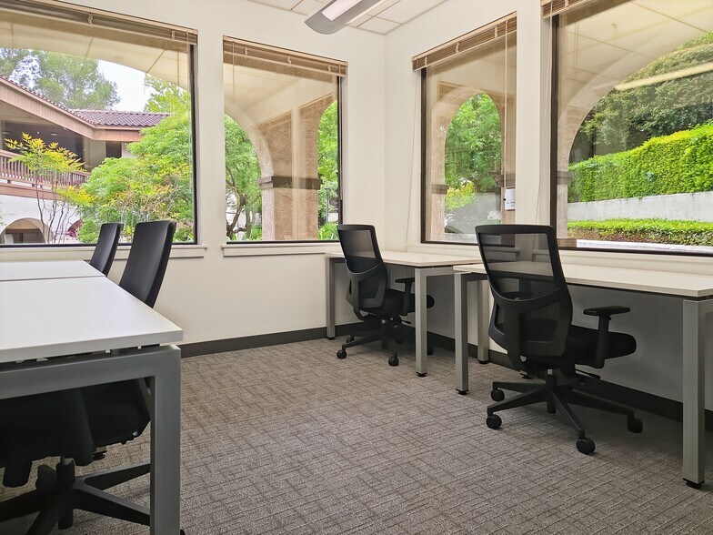 Primary Photo Of 4 Orinda Way, Orinda Coworking Space