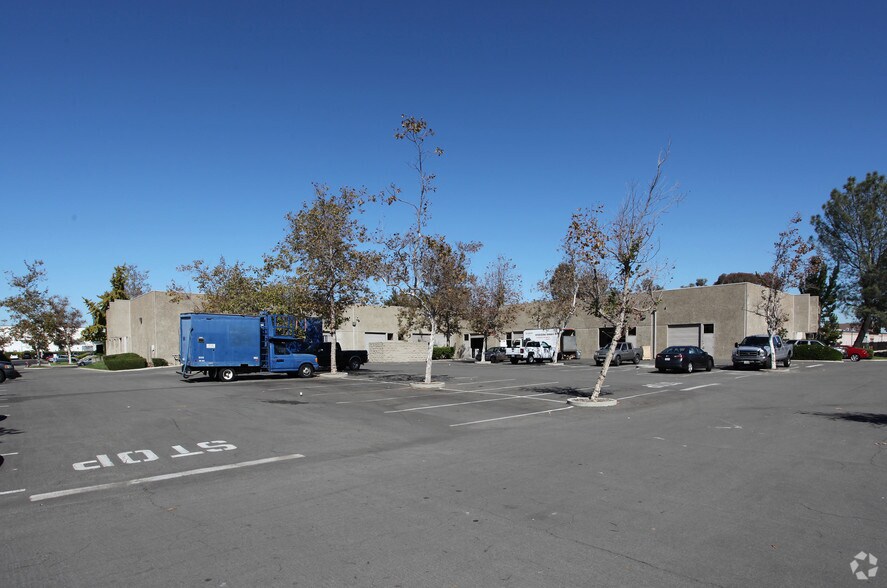 More Photos Of 3940 Ruffin Rd, San Diego Light Manufacturing For Lease