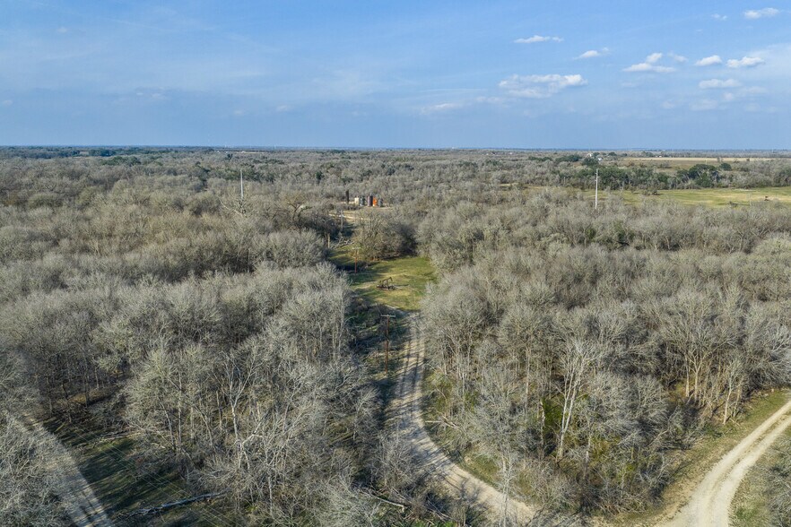 More Photos Of 1144 Treetop ln, Luling Land For Sale