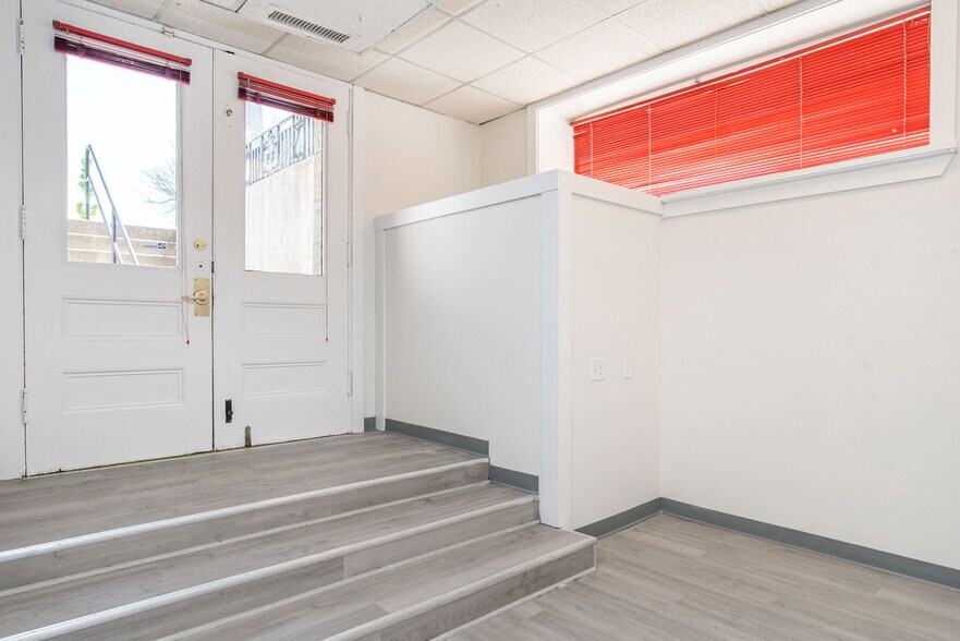 More Photos Of 4 Court St, Taunton Medical For Lease