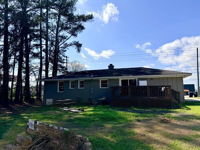 More Photos Of 1400 Pearman Dairy Rd, Anderson Office For Sale