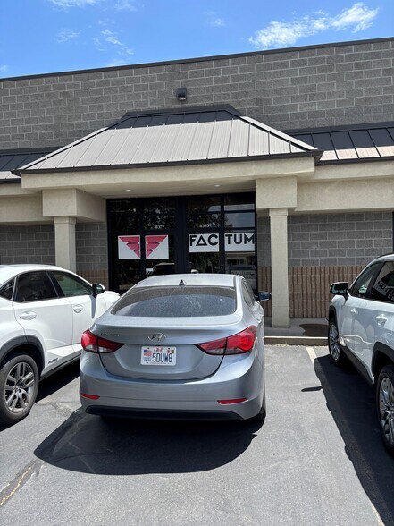 Primary Photo Of 8371-8395 S 700 W, Midvale Showroom For Lease