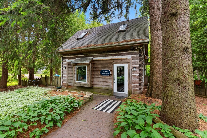 More Photos Of 10320 Water Steet, Sister Bay Storefront Retail Office For Sale