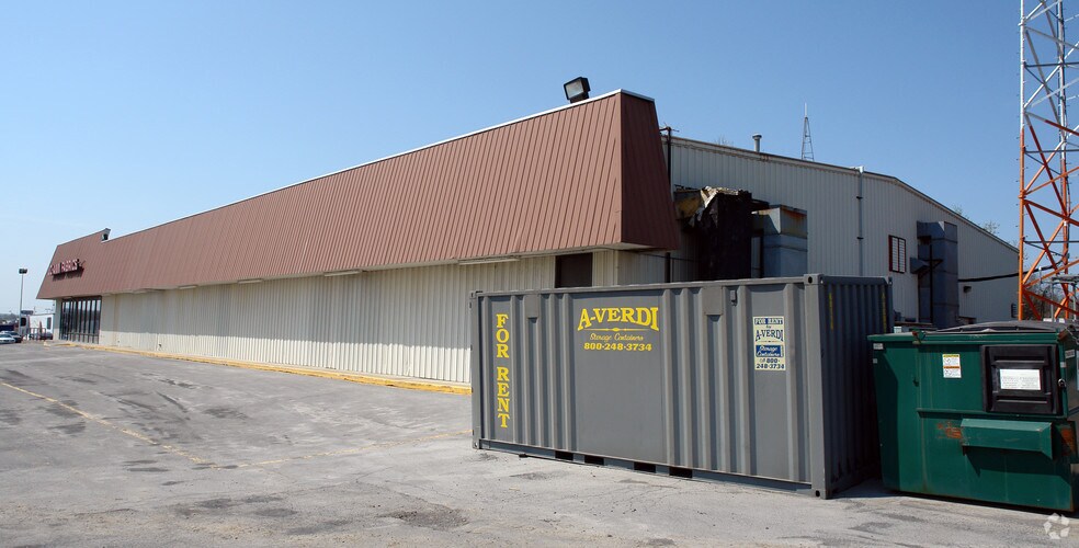 More Photos Of 1222 Arsenal St, Watertown Freestanding For Lease