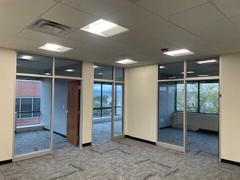 More Photos Of 100 Corporate Center Dr, Camp Hill Medical For Lease