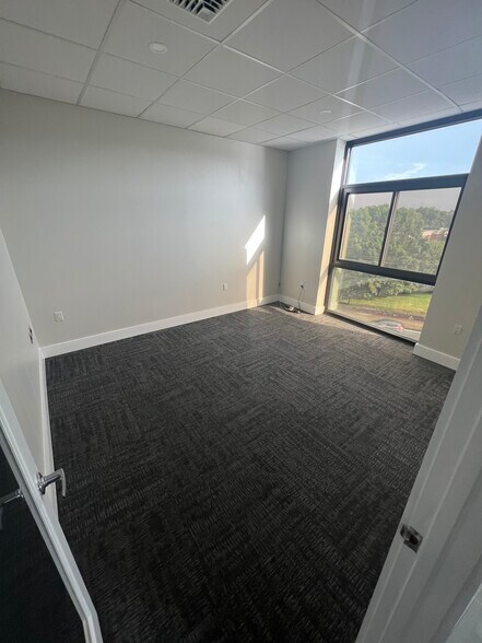 More Photos Of 345 Boylston St, Newton Office For Lease