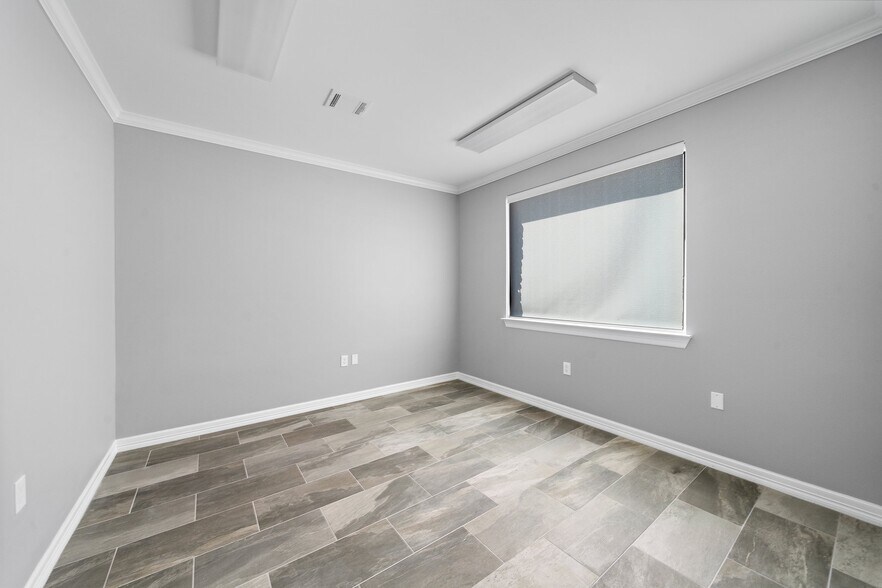 More Photos Of 2743 Smith Ranch Rd, Pearland Loft Creative Space For Sale