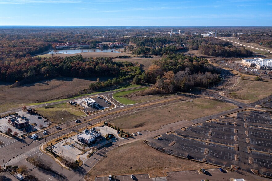 More Photos Of 221 Grandview Blvd, Madison Land For Lease