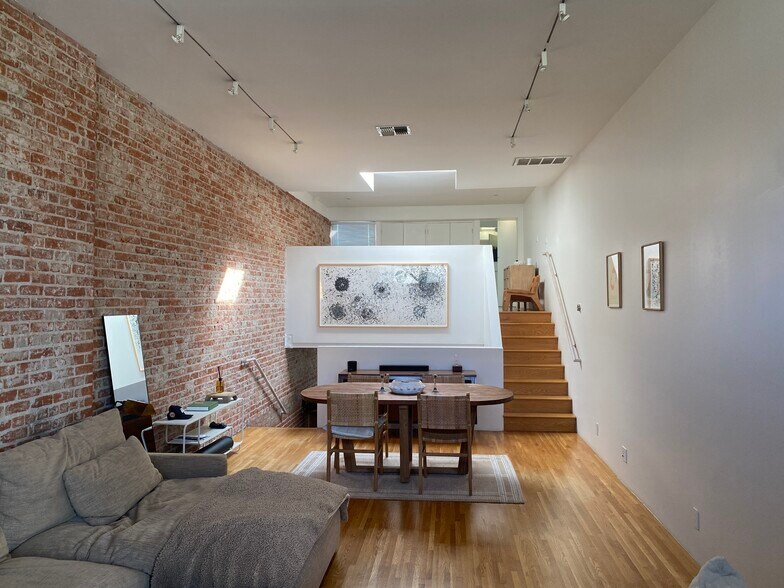More Photos Of 1312-1318 Pacific Ave, Venice Apartments For Lease