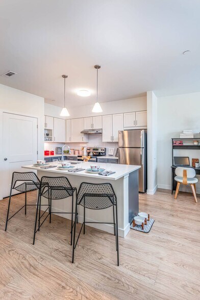 More Photos Of 10 Patriot Pky, South Weymouth Apartments For Lease