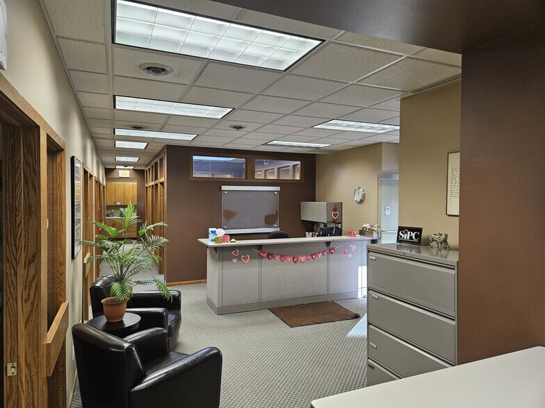 More Photos Of 818 Main Ave, Fargo Office For Sale
