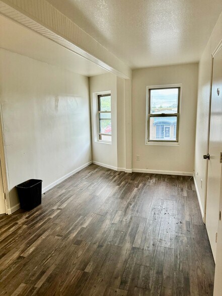 More Photos Of 612 B St, Marysville Bar For Sale