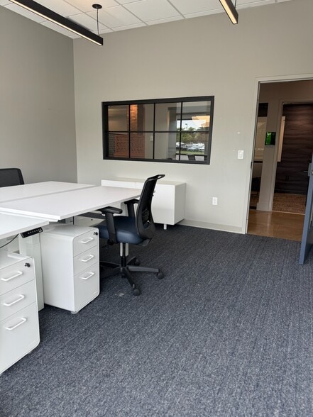 More Photos Of 7775 Walton Pky, New Albany Coworking Space