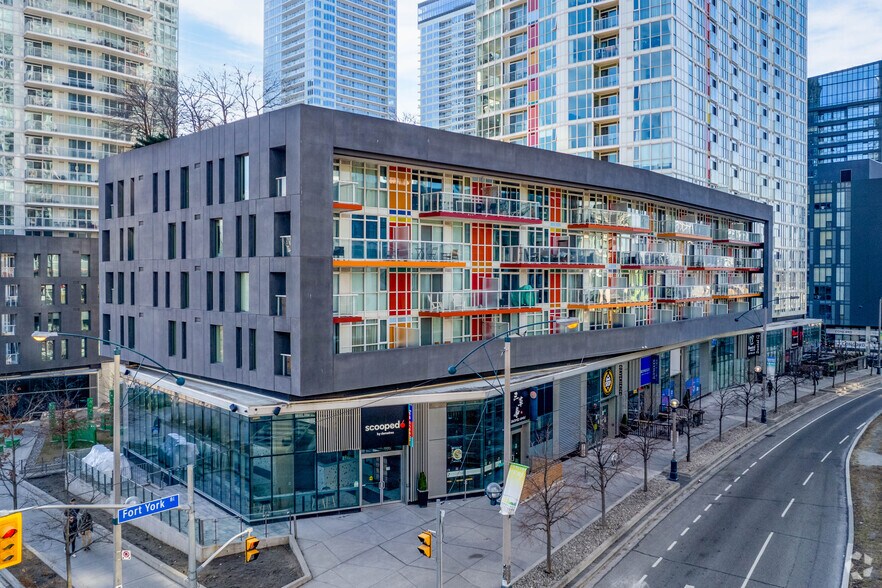Primary Photo Of 115 Fort York Blvd, Toronto Apartments For Lease